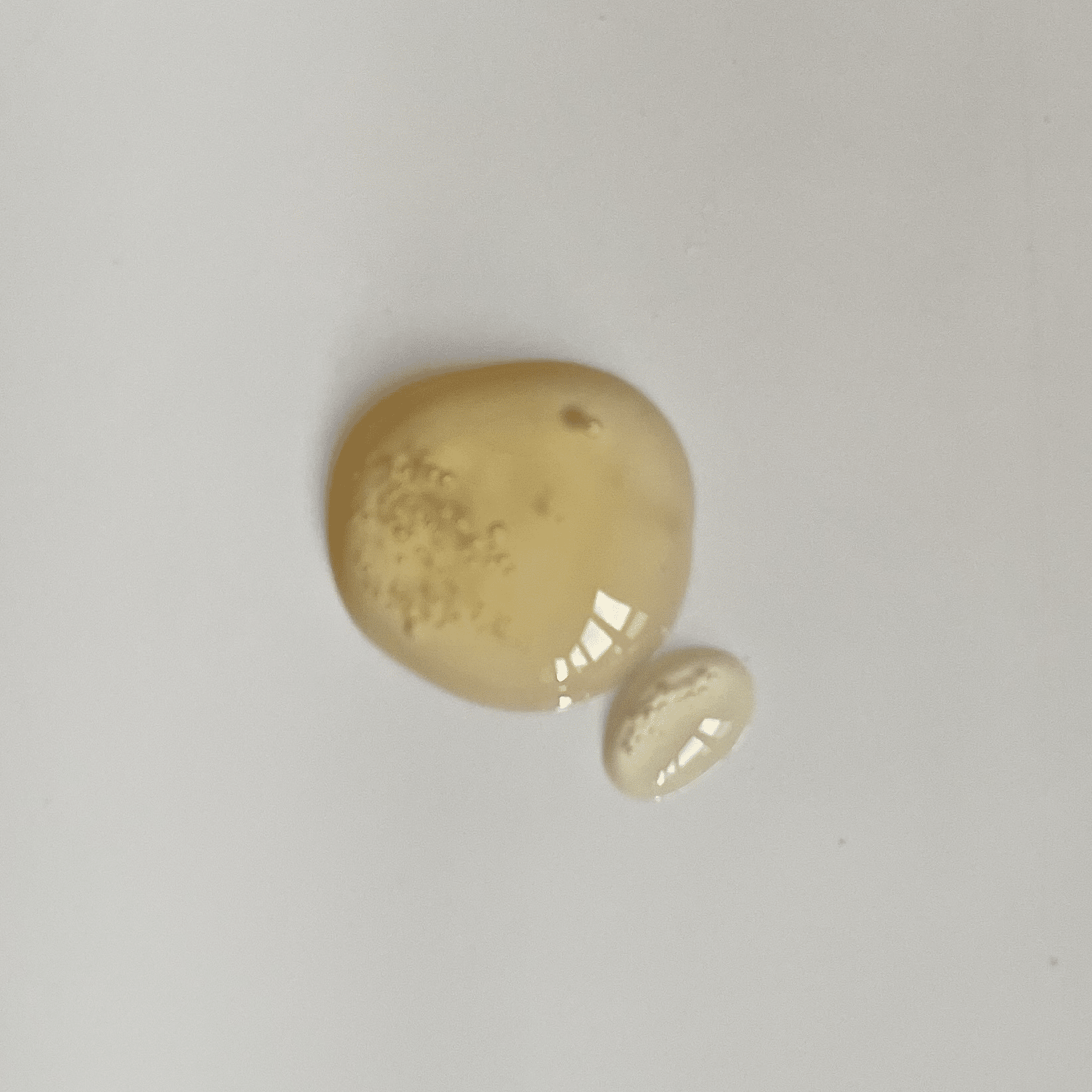 Texture of The Ordinary Caffeine 5% Solution + EGCG.