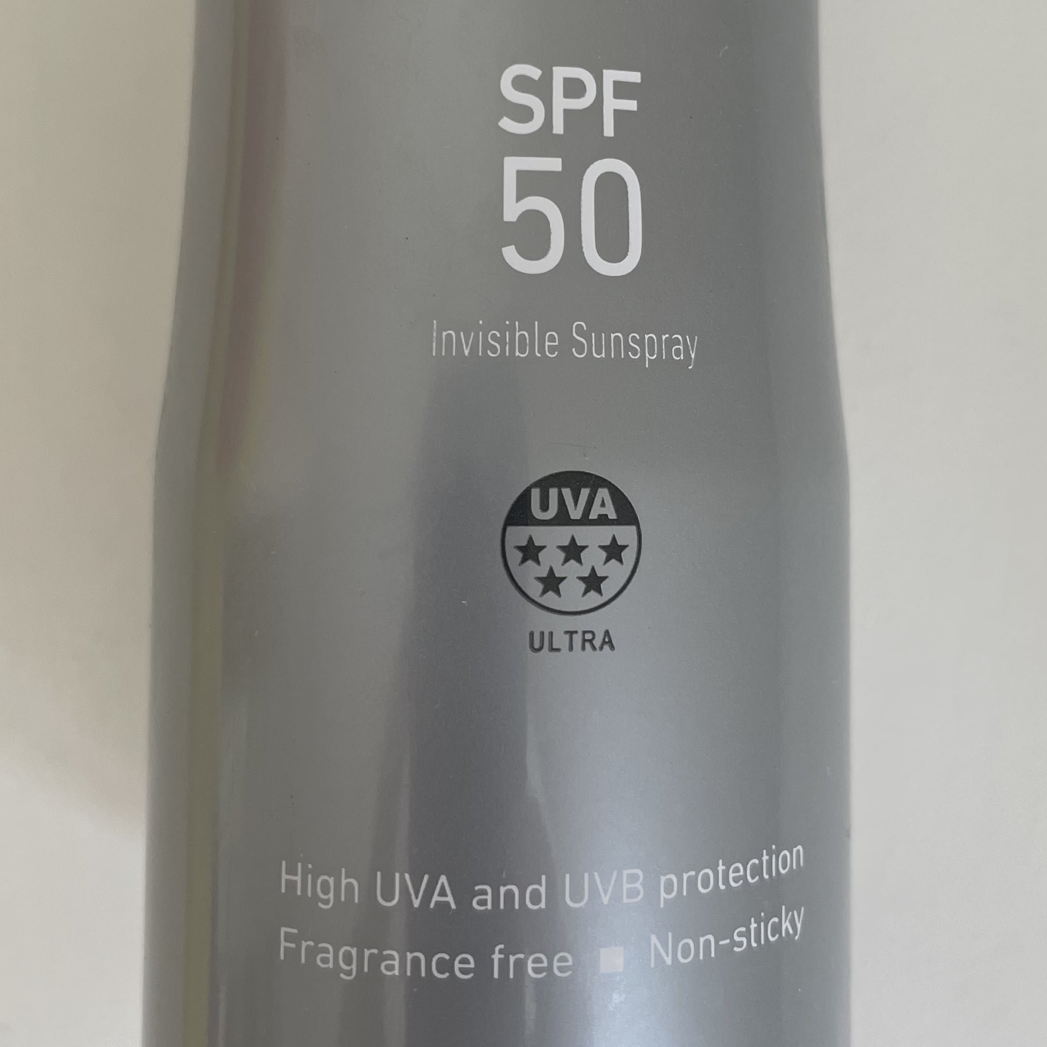 Five star product according to the Boots UVA rating system (photograph of the product).