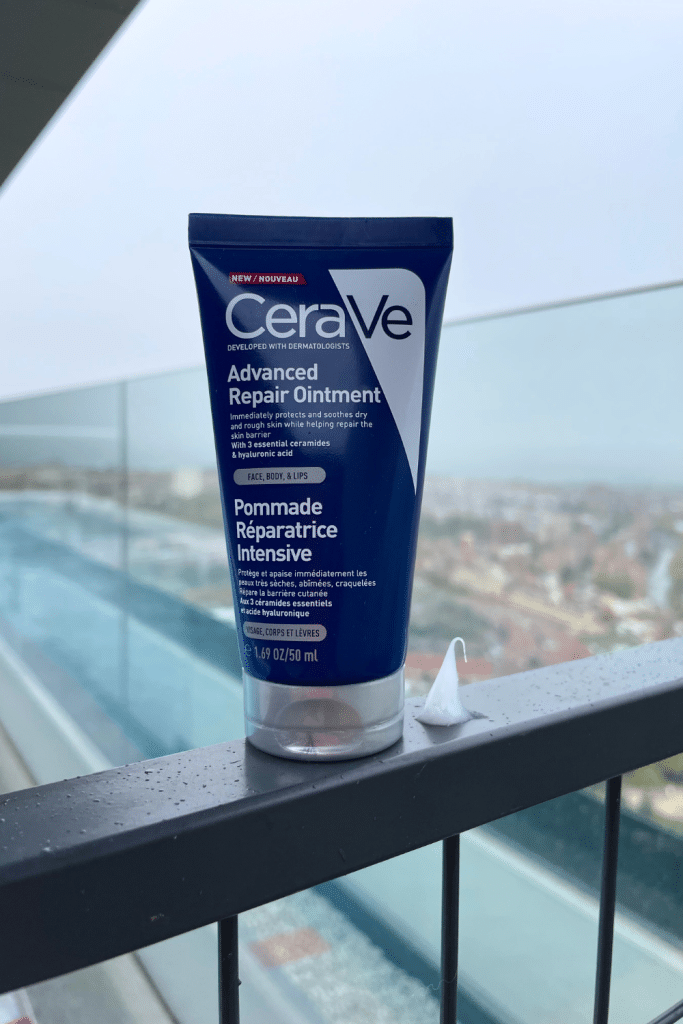 crema para los labios partidos